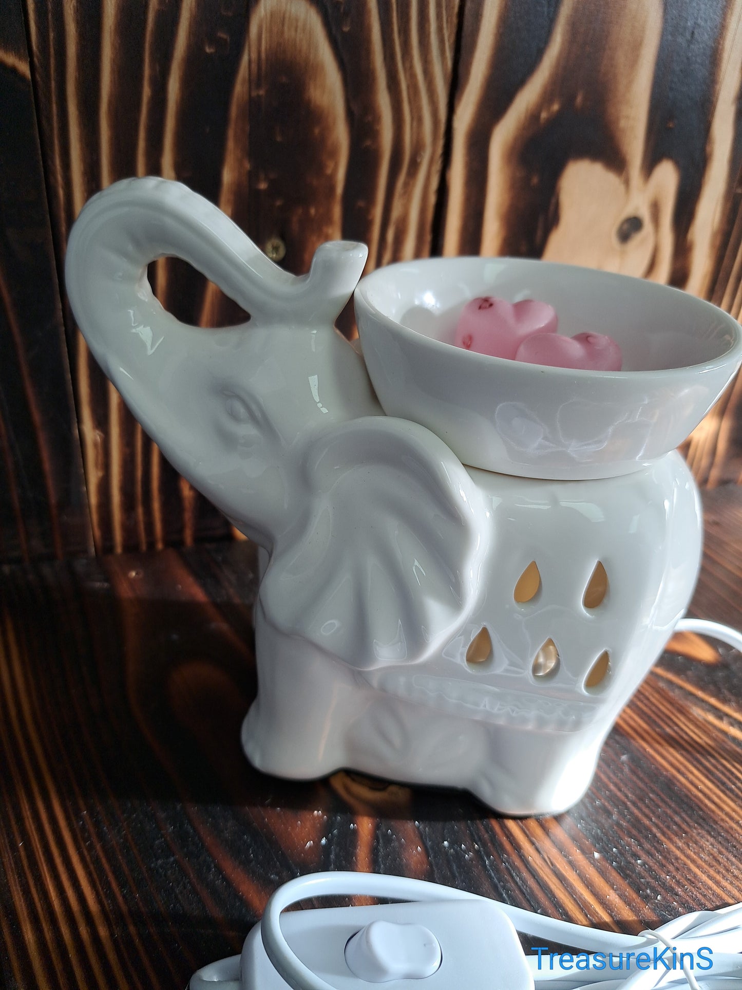 White Electric Elephant Shape Burner