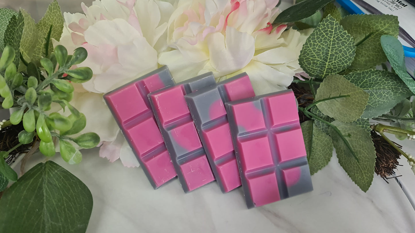 Black Cherry Large Snap Bar