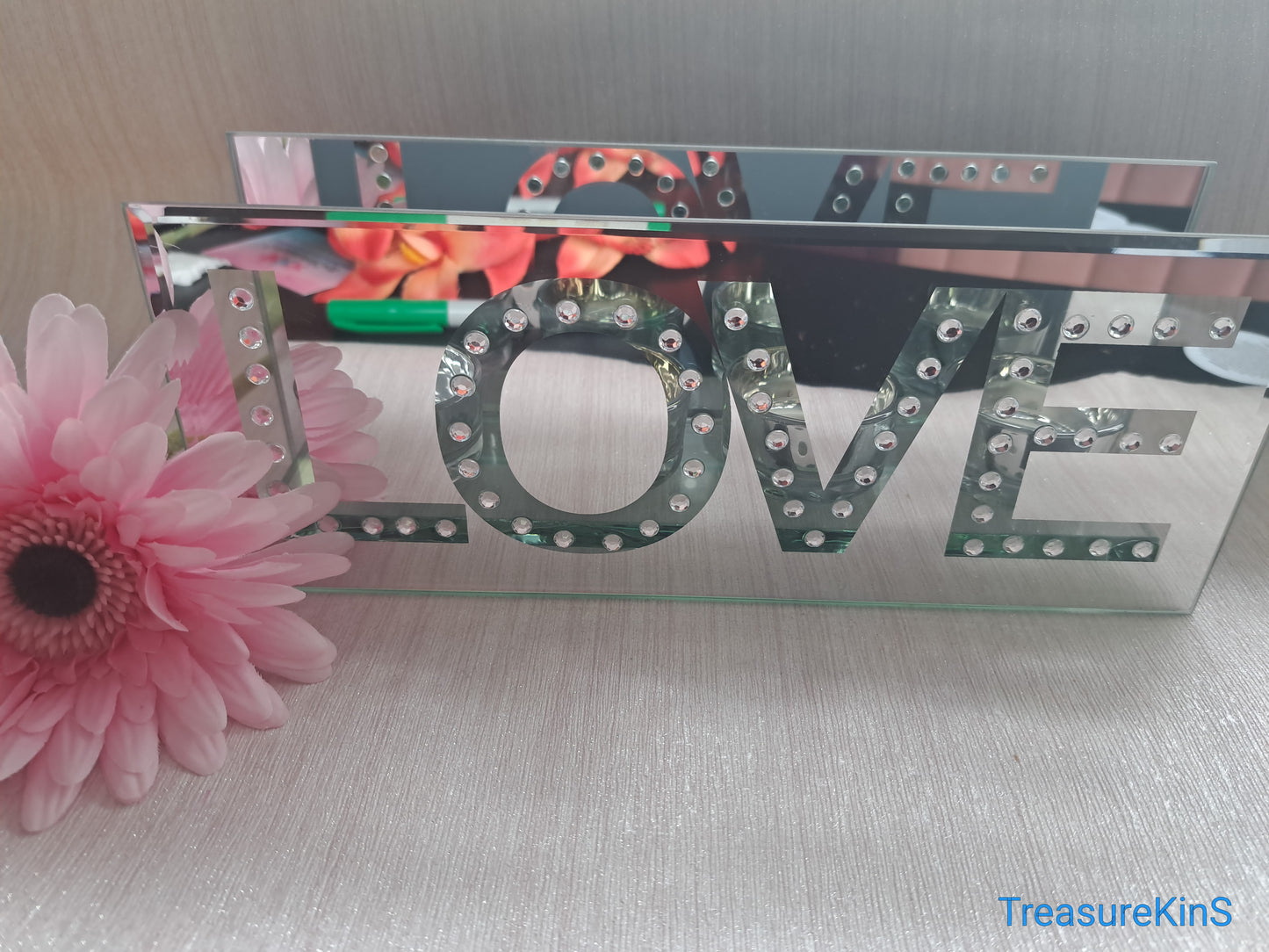 LOVE Tealight Holder