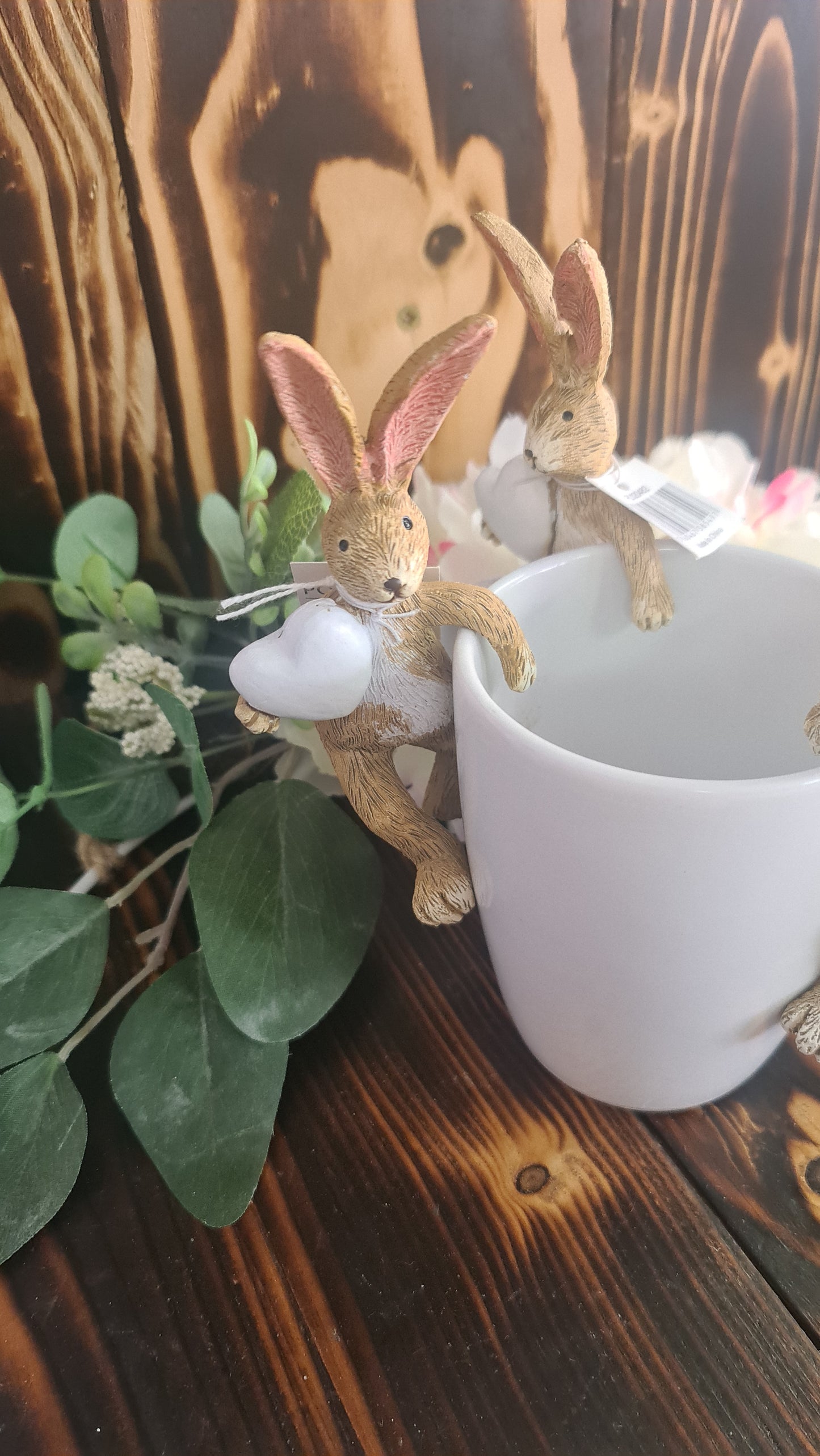 Pot Hanger Bunny Holding Heart