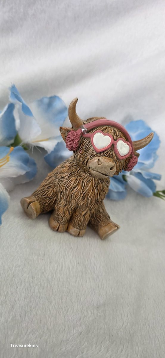 Happy Highland Cow with pink ear moofs figure