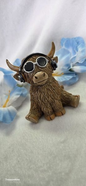 Happy Highland Cow with DJ Moo-sic figure