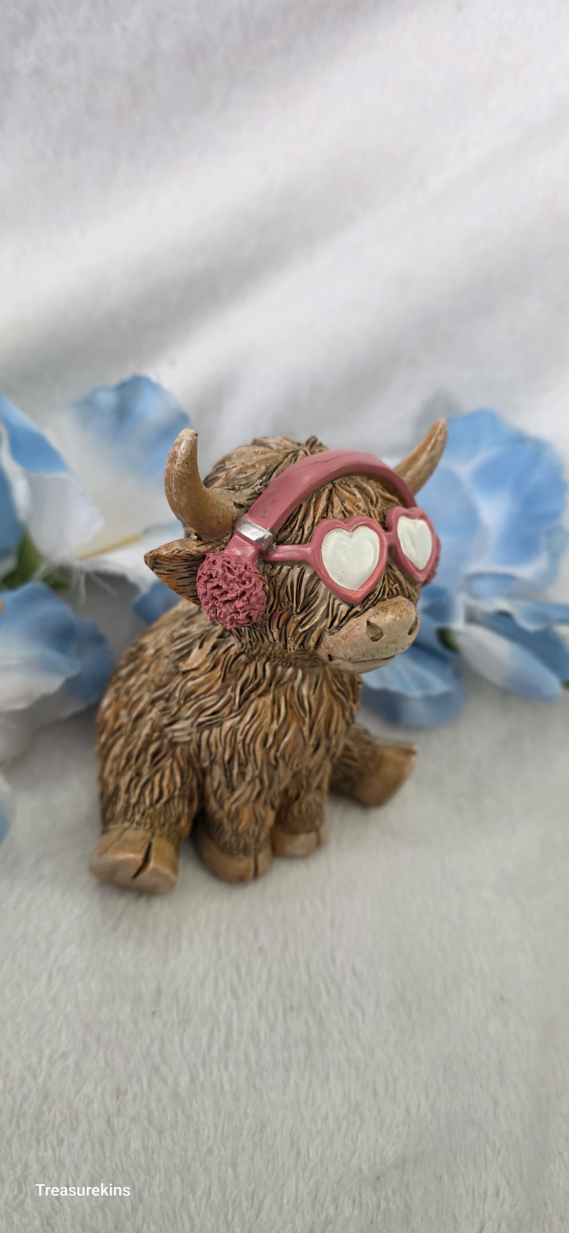 Happy Highland Cow with pink ear moofs figure